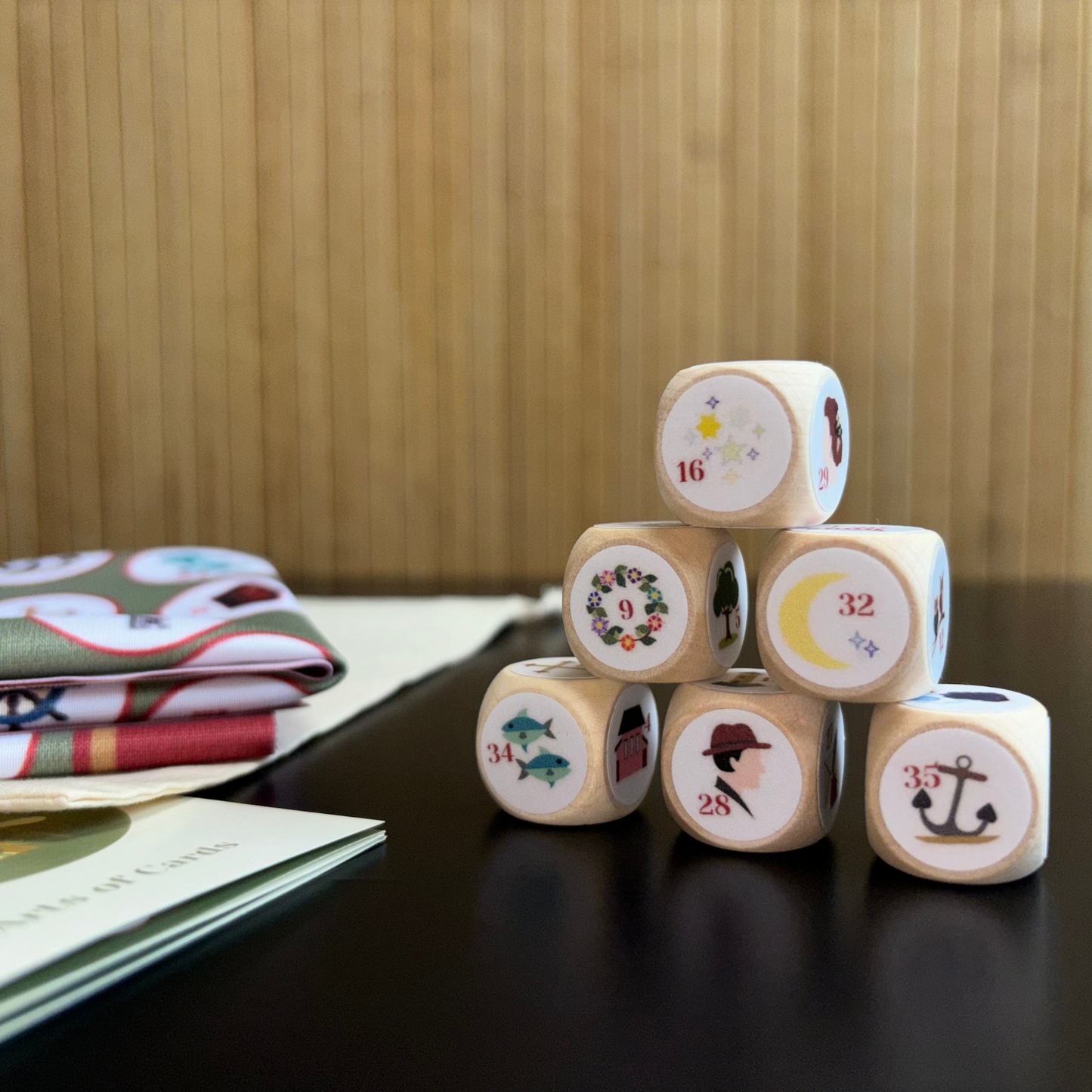 Set de dés Lenormand 6 dés d'oracle en bois avec tissu à dés et instructions