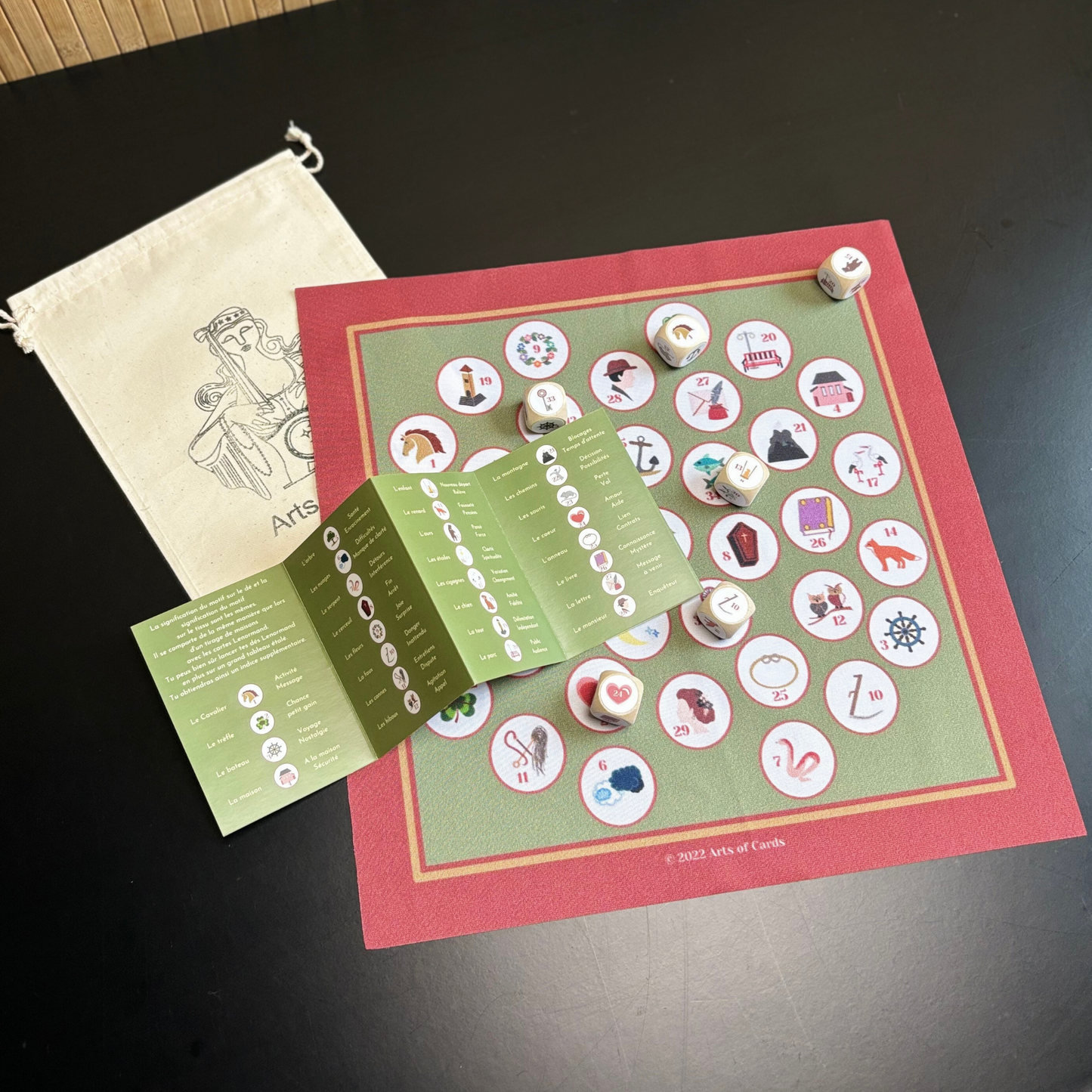Set de dés Lenormand 6 dés d'oracle en bois avec tissu à dés et instructions