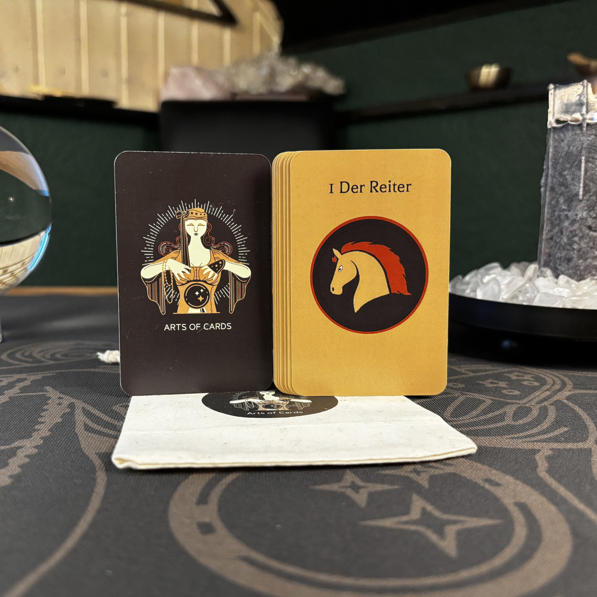 Minimalistisches Lenormand Deck von Arts of Cards mit Baumwollbeutel zur Aufbewahrung