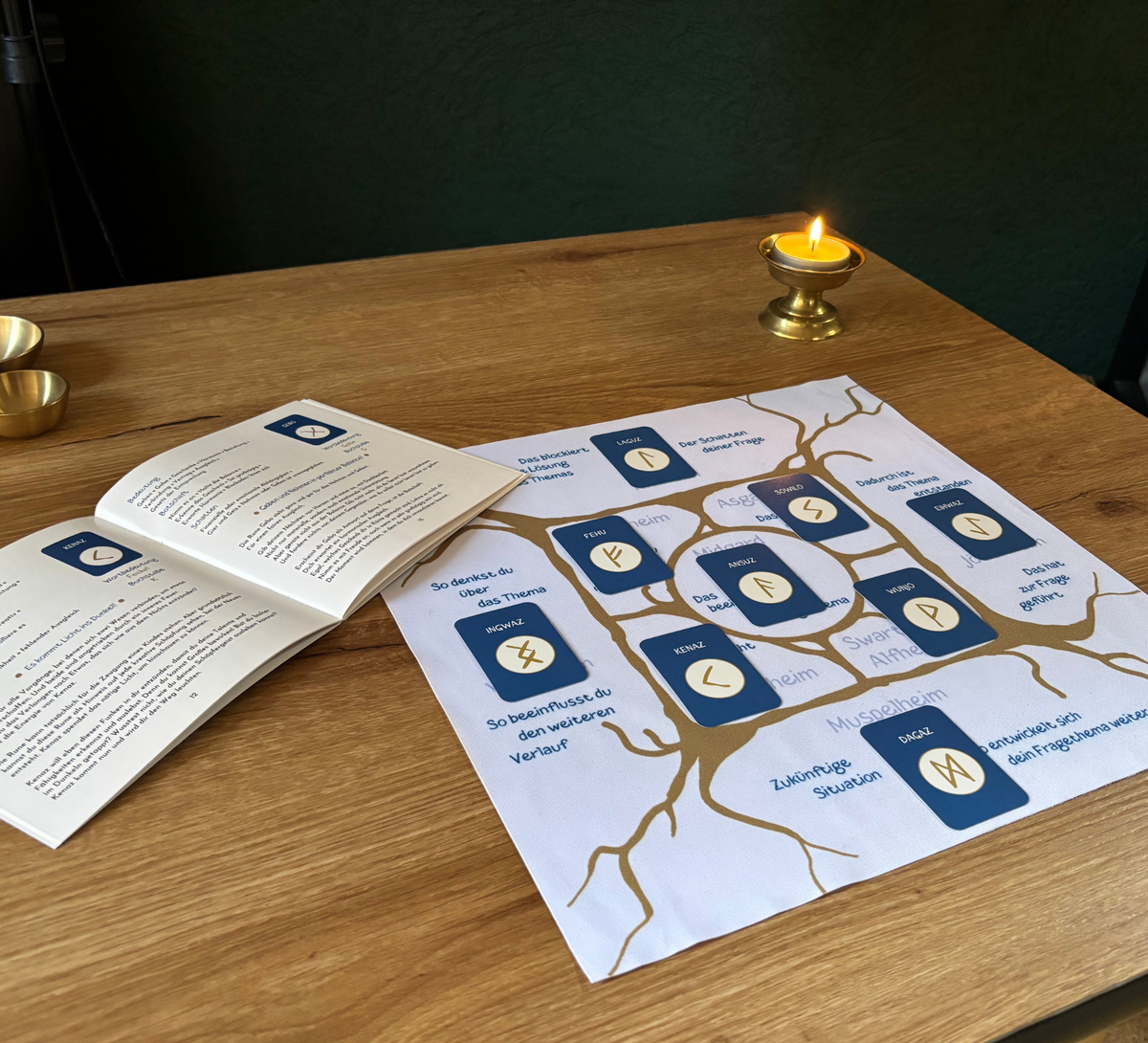 Runenset Arts of Cards mini runenkarten mit Legetuch und Booklet